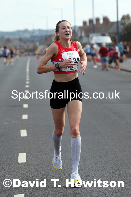 Senior womens 4 stage relay, 2021 Northern 6 and 4 Stage and Young Athletes Road Relays, Redcar. Photo: David T. Hewitson/Sports for All Pics